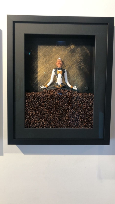 Coffee Yoga | Unique handmade with clay & mixed media | 34x44cm | Kunst met een R